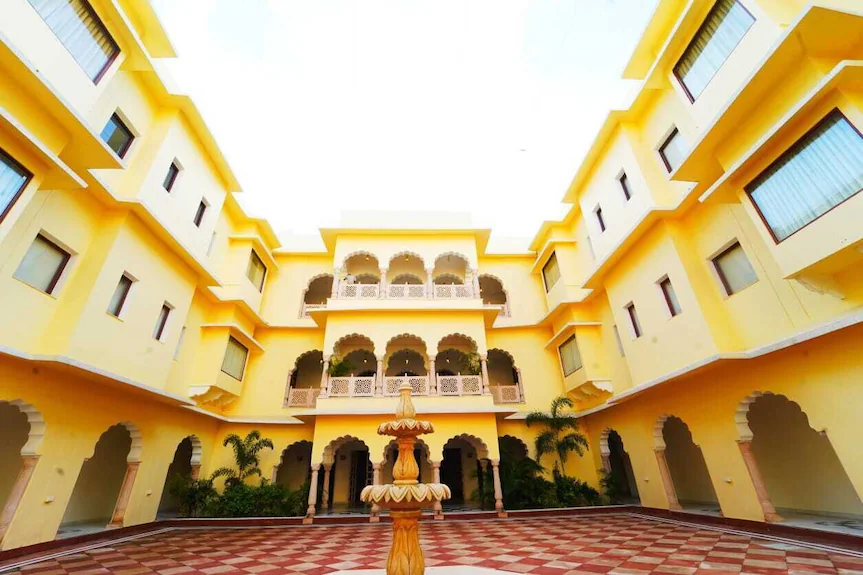 hotel raj bagh palace jaipur
